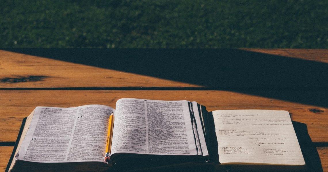 Read more about the article 5 Storytelling Books